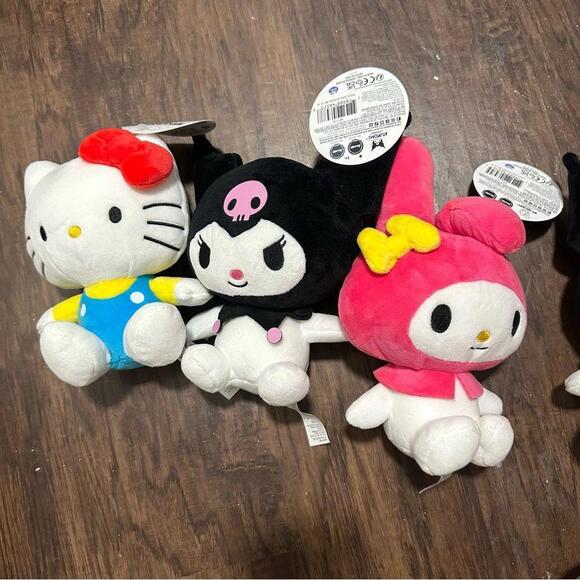 Hello Kitty and Friends Plushy Set - Picture 1 of 1